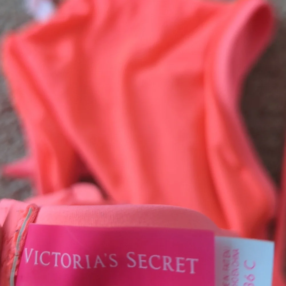 Victoria Secret Ruffle Bikini - Picture 2 of 2